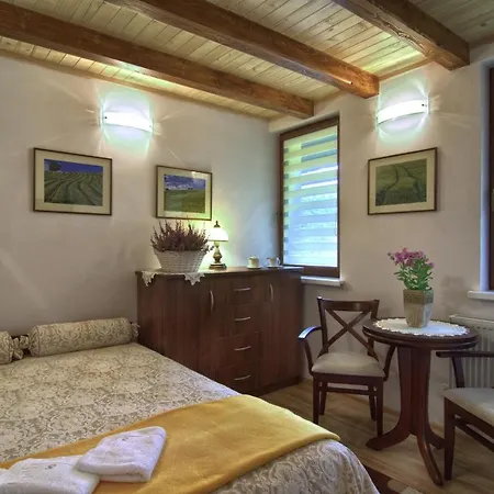 Salamandra Bed & Breakfast *